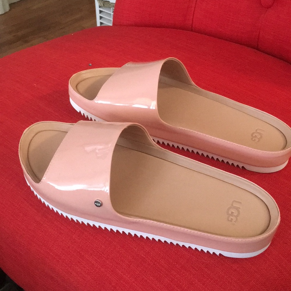 UGG  - W - Jane, Patent